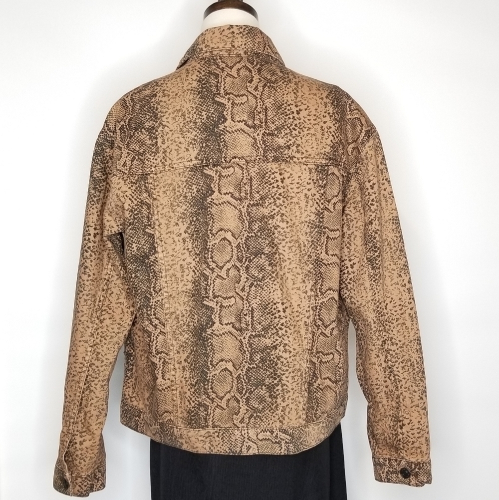 New Free People Brown Snake Skin Print XS Cotton Boho Neutral Y2K Trucker Jacket - Picture 4 of 12